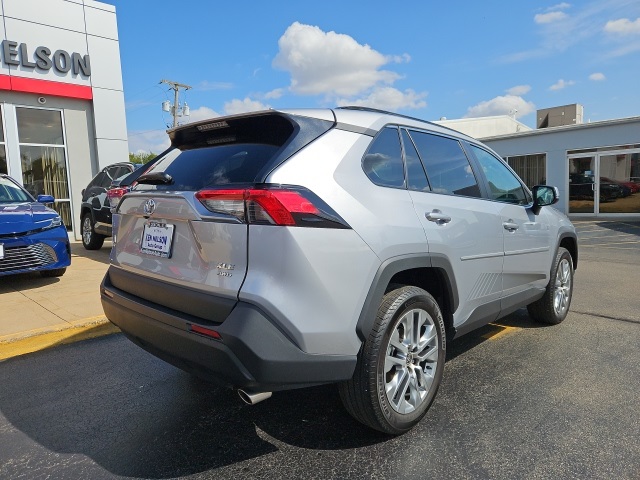 2024 Toyota RAV4 XLE Premium photo 13