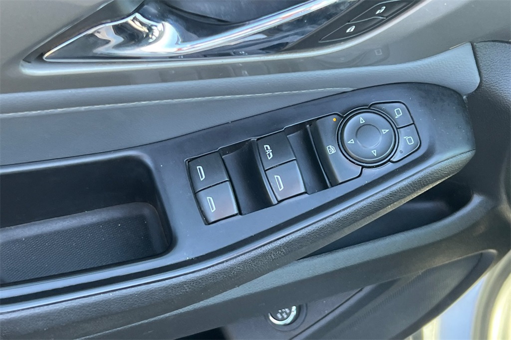 2020 Chevrolet Traverse Cloth photo 14