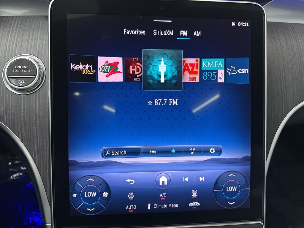 2025 Mercedes Benz C 300 photo 31