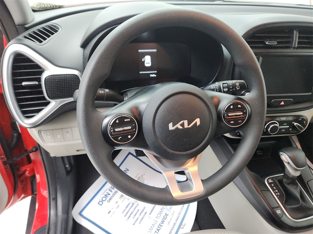 2024 Kia Soul LX photo 6