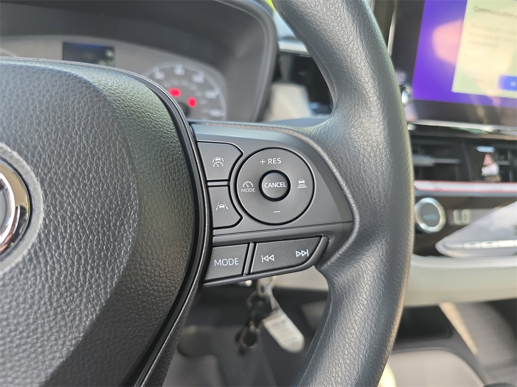 2025 Toyota Corolla LE photo 17