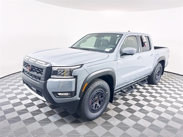 2025 Nissan Frontier PRO-X photo 3