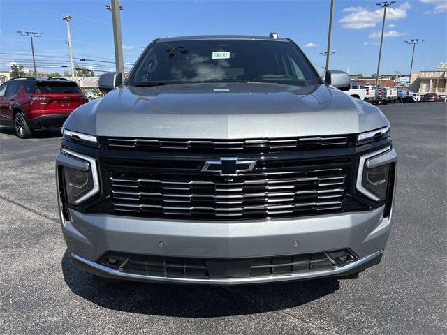 2026 Chevrolet Suburban High Country photo 9