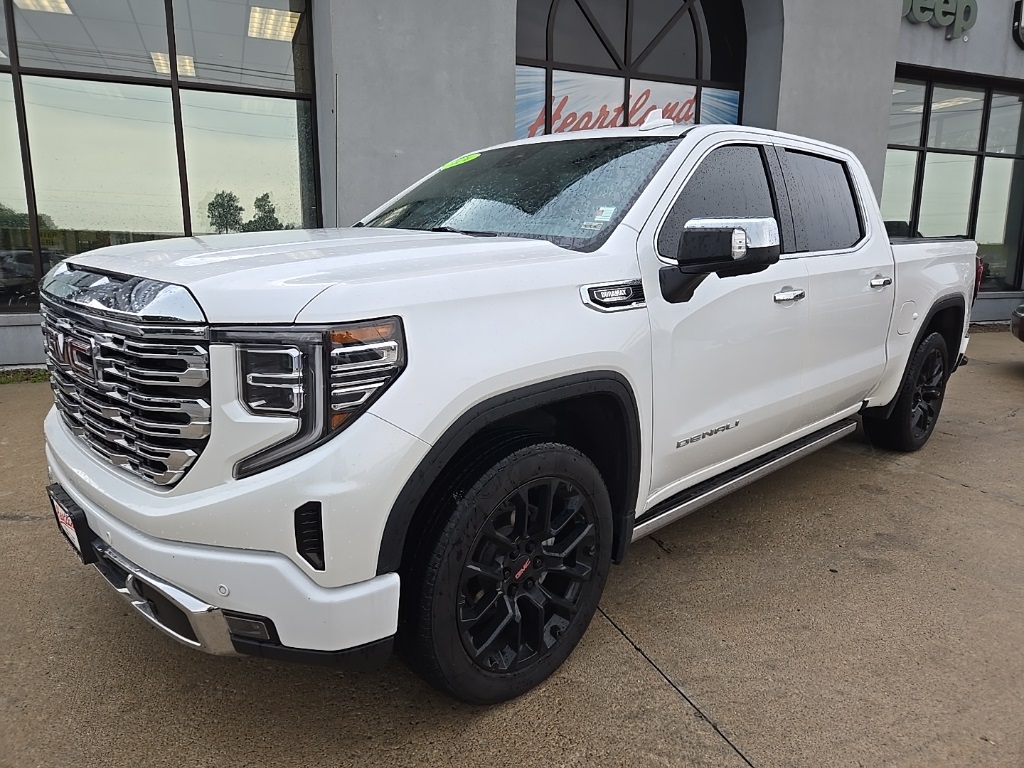 Used 2024 GMC Sierra 1500 Denali with VIN 1GTUUGE84RZ130935 for sale in Kansas City