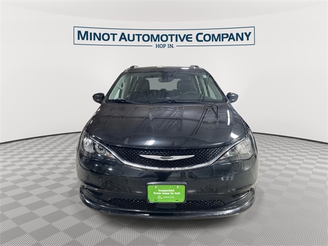 2021 Chrysler Voyager LXi photo 3