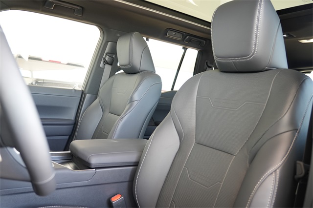 2025 Lexus GX 550 Luxury photo 12