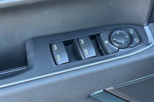 2025 Chevrolet Silverado 1500 LT photo 12