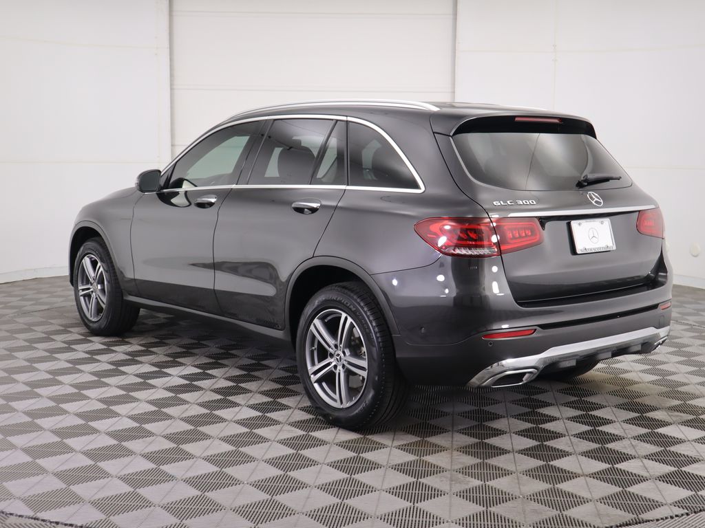 2022 Mercedes Benz GLC 300 photo 6