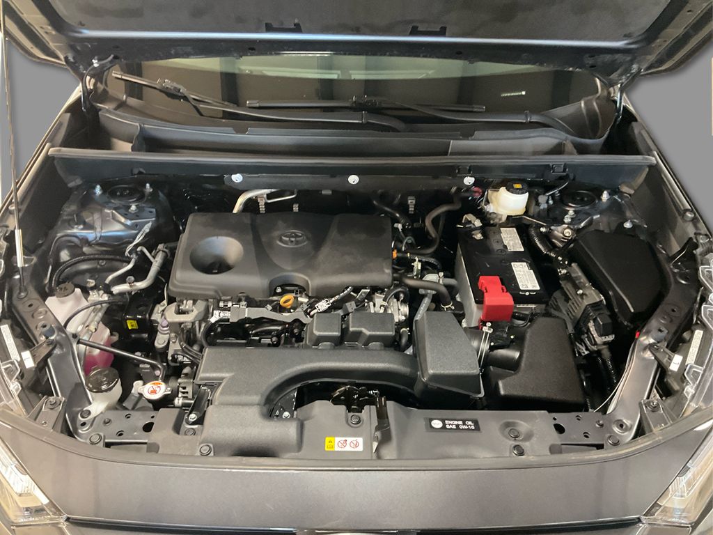 2023 Toyota RAV4 XLE photo 16