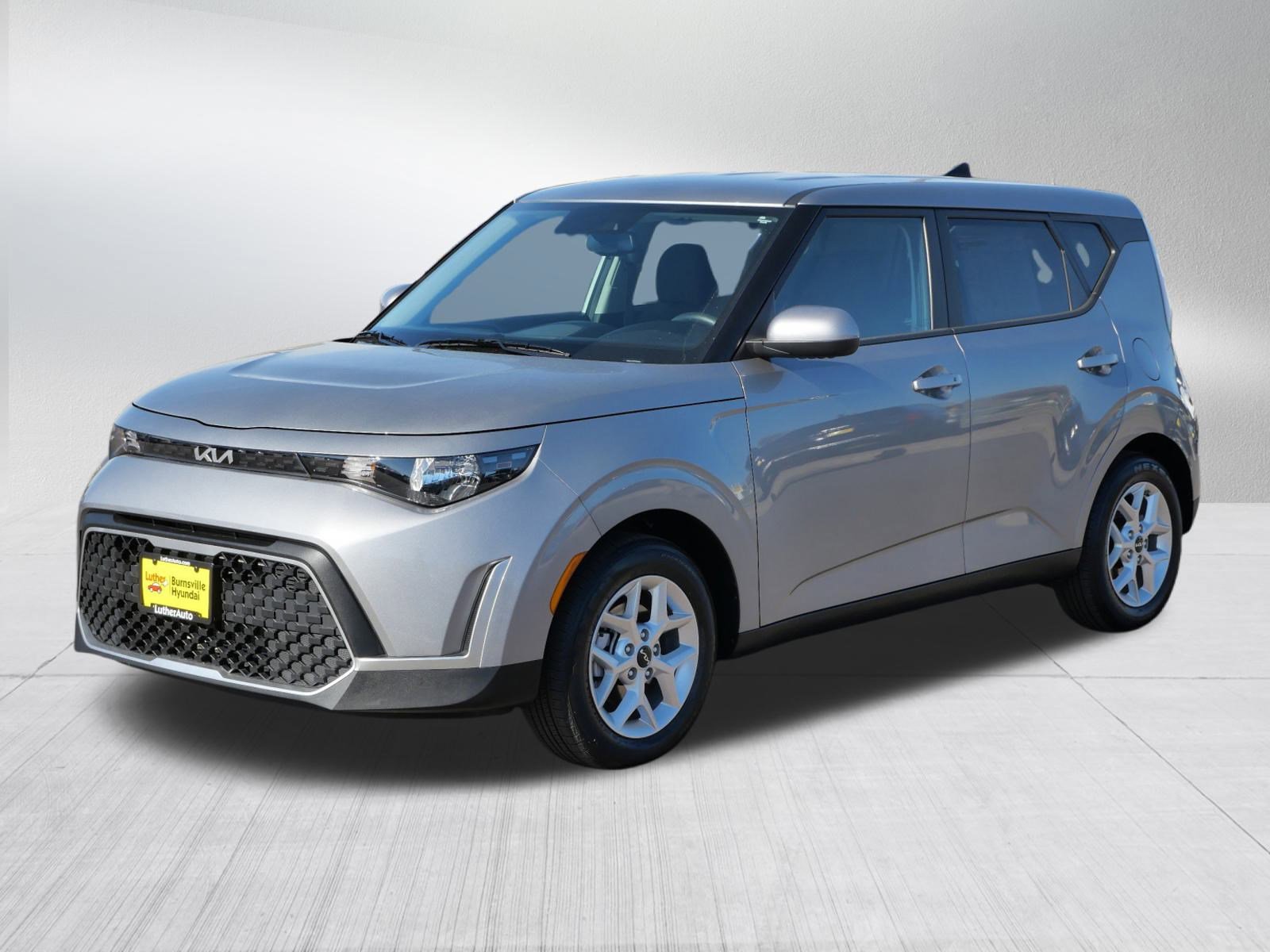 2023 Kia Soul LX S photo 3