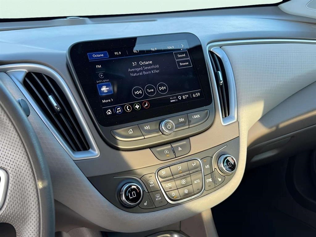 2024 Chevrolet Malibu 1LT photo 22