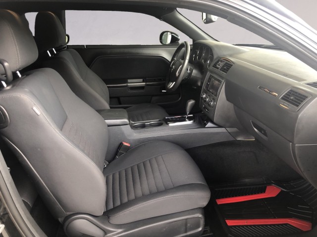 2014 Dodge Challenger R/T photo 14