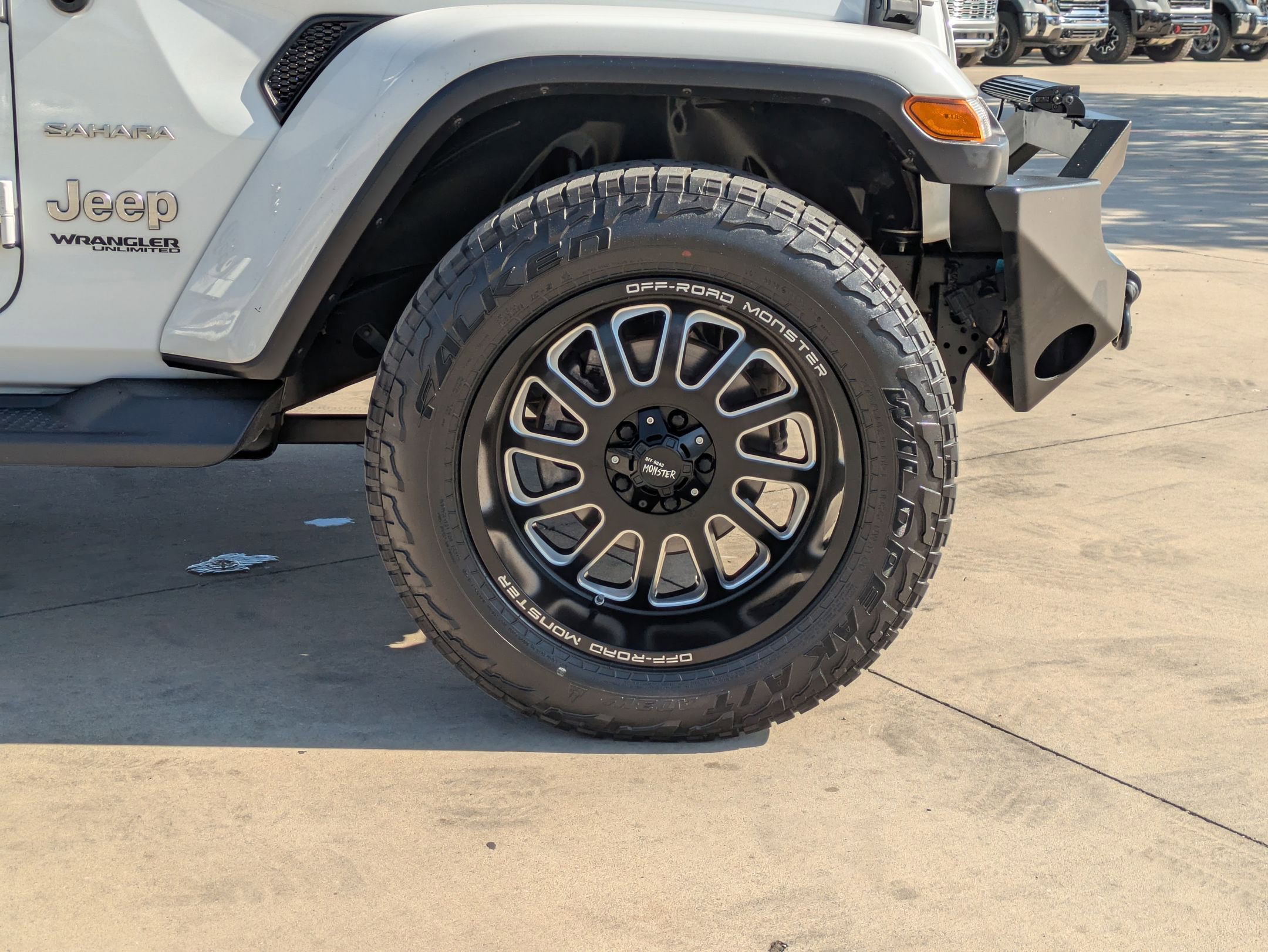 2019 Jeep Wrangler Unlimited Sahara photo 28