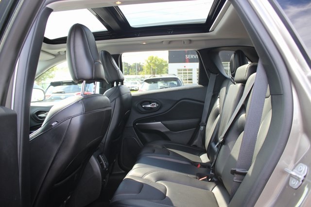 2021 Jeep Cherokee Limited photo 21