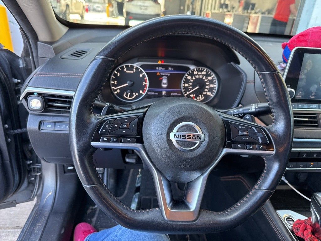 2020 Nissan Altima 2.5 SR photo 25