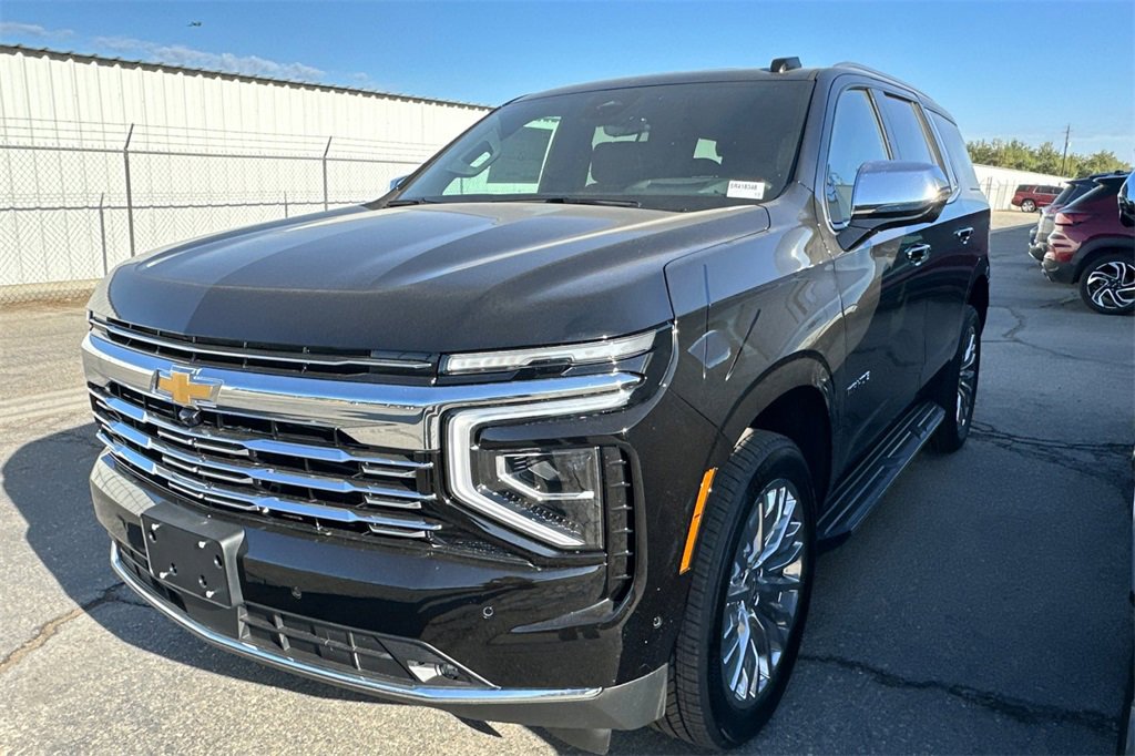 2025 Chevrolet Tahoe Premier photo 2