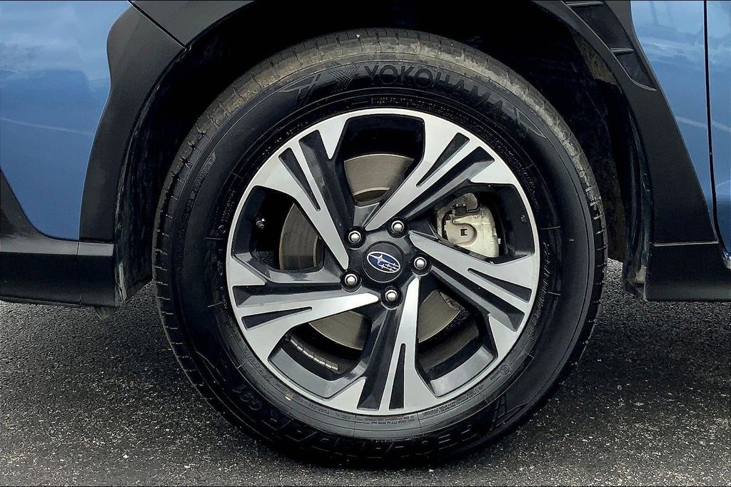 2024 Subaru Crosstrek Premium photo 2