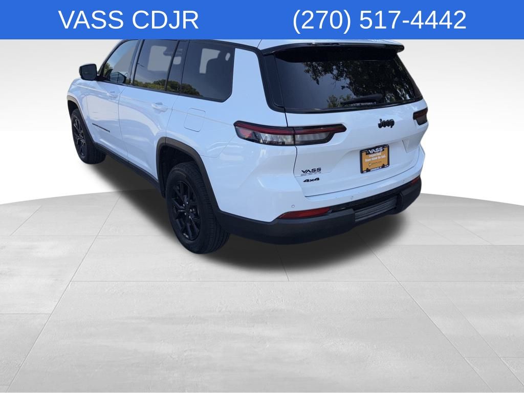 2024 Jeep Grand Cherokee Altitude photo 7