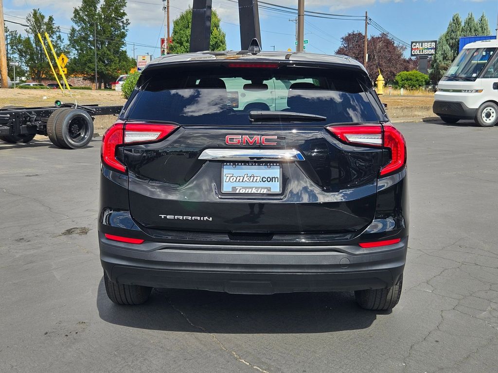 2024 Gmc Terrain SLE photo 5