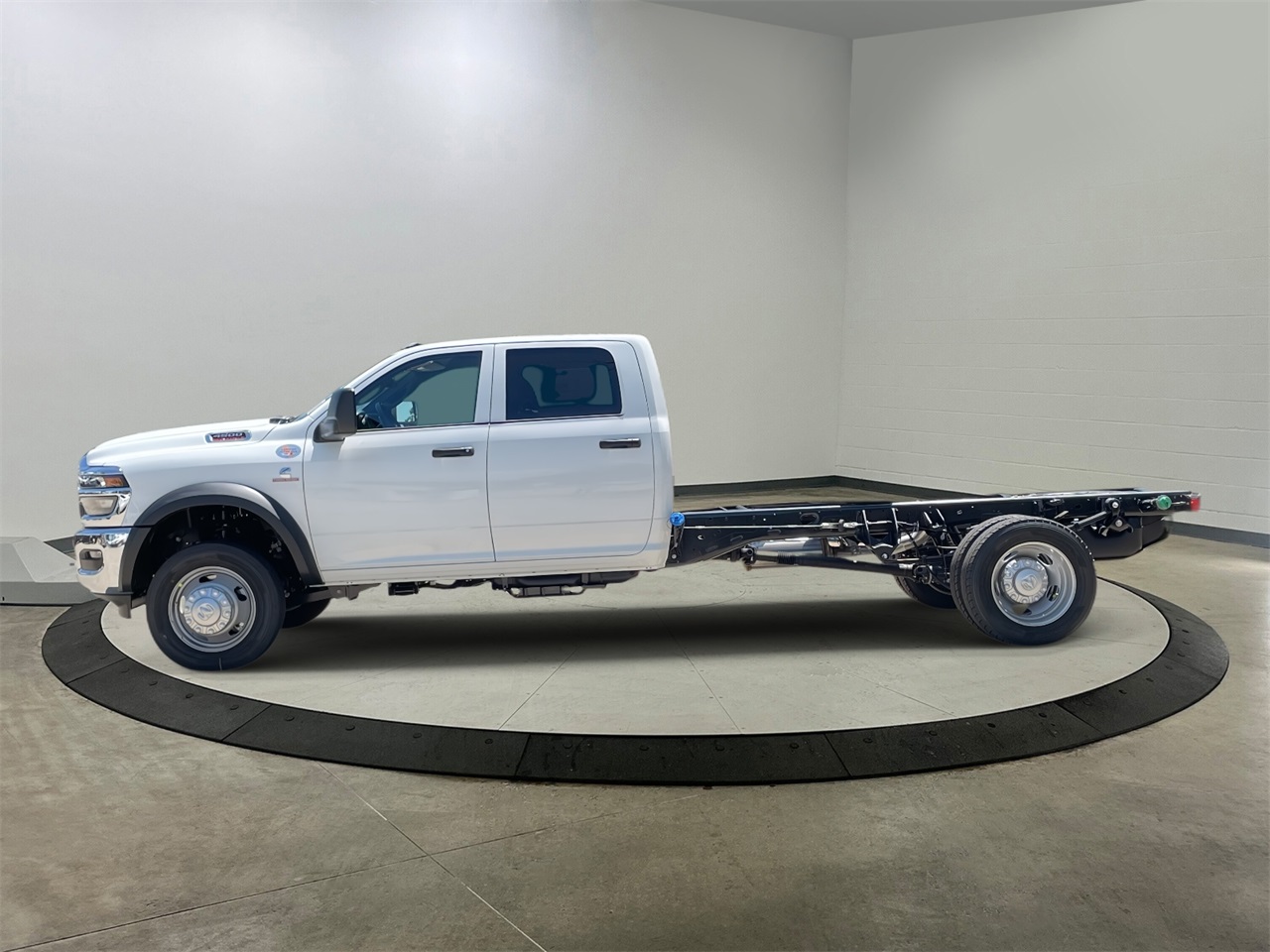 2025 Ram 4500 Tradesman photo 4
