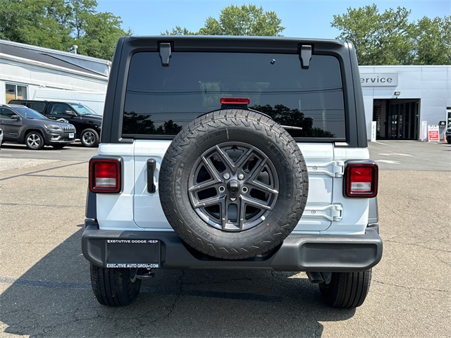 2025 Jeep Wrangler Sport S photo 3