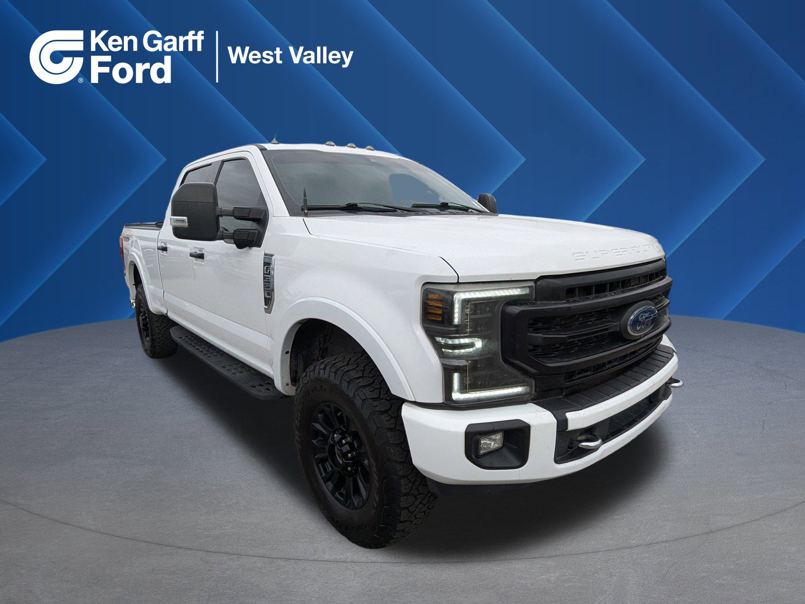 2021 Ford F-350 Super Duty Lariat's photo
