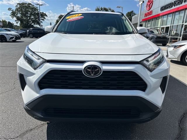2024 Toyota RAV4 XLE photo 8