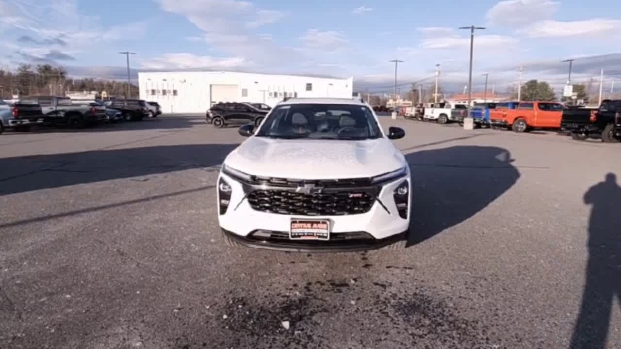 2024 Chevrolet Trax photo 3