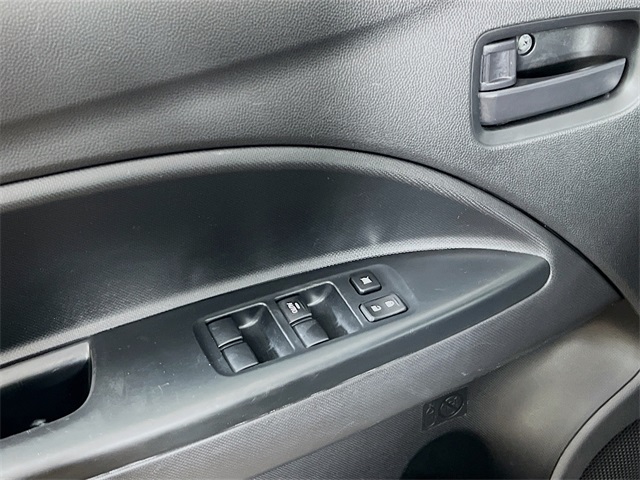 2024 Mitsubishi Mirage ES photo 9