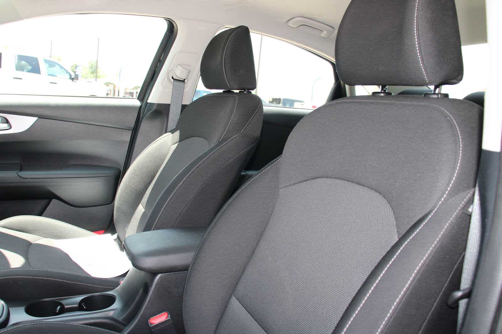 2024 Kia Forte LXS photo 13