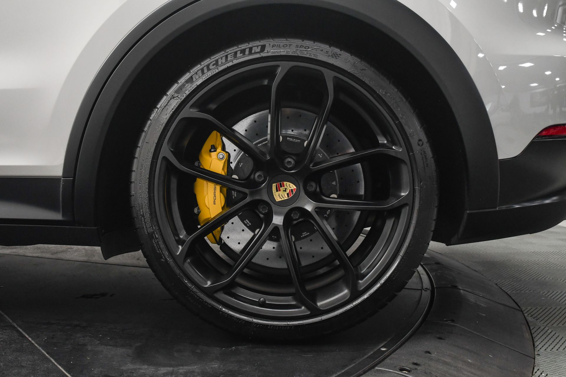 2023 Porsche Cayenne Coupe Turbo GT photo 28