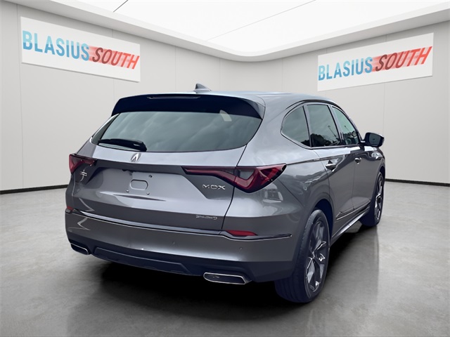 2022 Acura MDX A-Spec photo 3