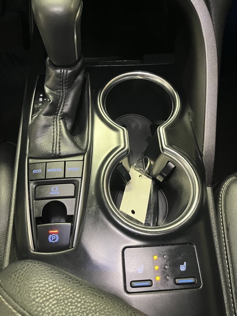 2018 Toyota Camry XSE photo 17