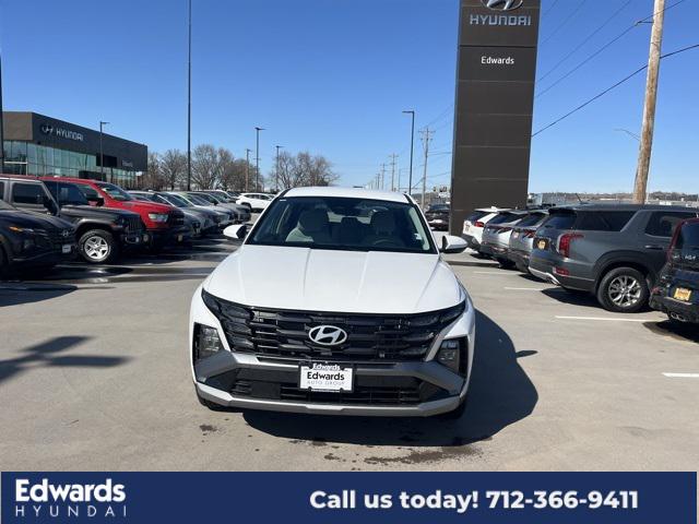 2025 Hyundai Tucson SE photo 2