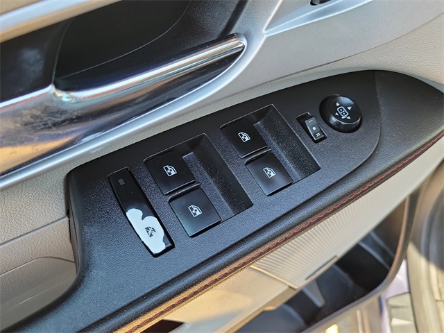 2013 Chevrolet Equinox LT photo 18