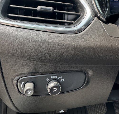 2019 Chevrolet Equinox LT photo 16