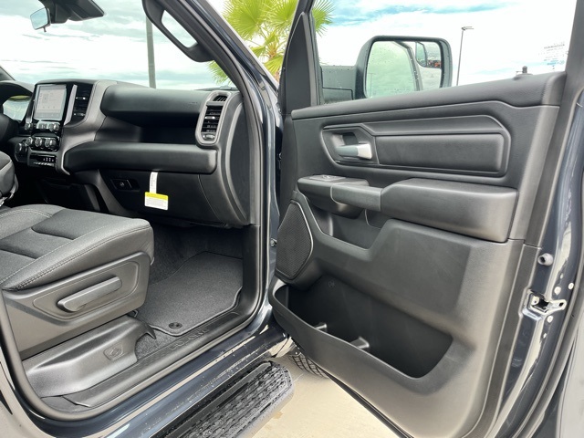 2025 Ram 1500 Tradesman photo 19