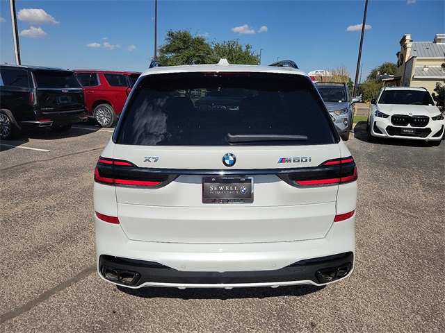 2026 Bmw X7 M60i photo 3