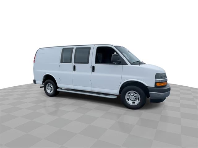 2024 Chevrolet Express Cargo Van 2500 photo 3