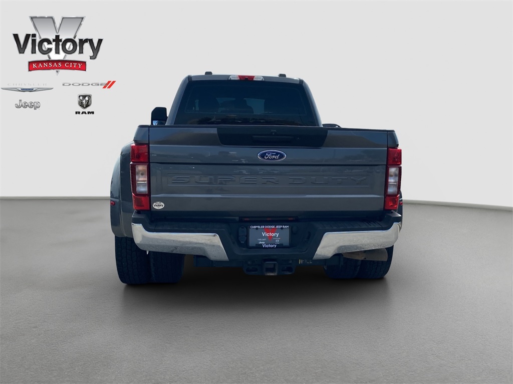 2022 Ford F-350 photo 5