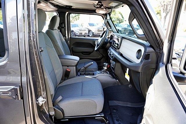 New 2026 Granite Crystal Metallic Clear-Coat Exterior Paint Jeep Sport image 16