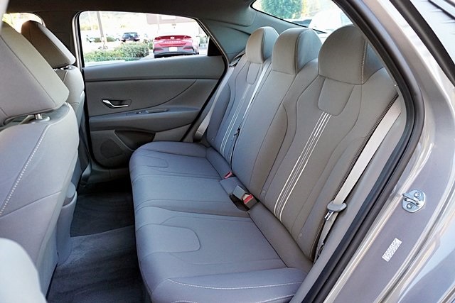 Used 2021 Gray Hyundai SEL image 15