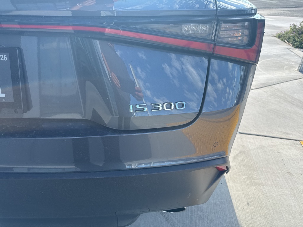 2024 Lexus IS 300 photo 32