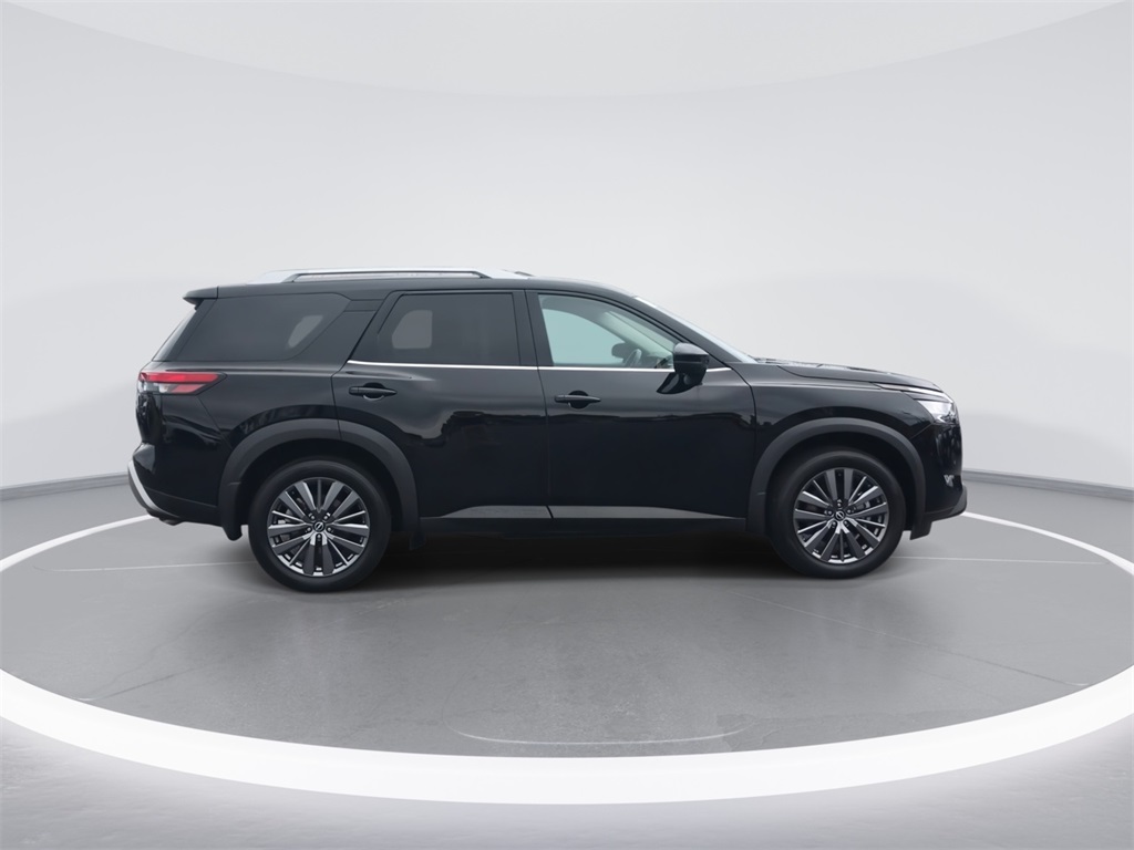 2024 Nissan Pathfinder SL photo 7