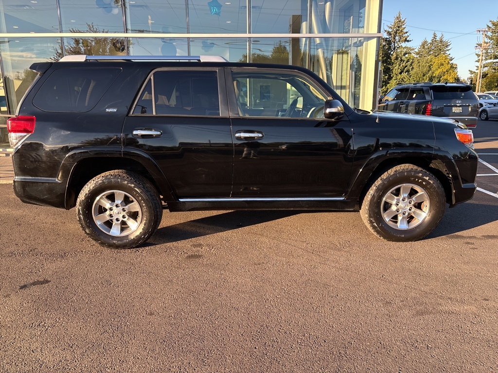 2011 Toyota 4Runner SR5 photo 5