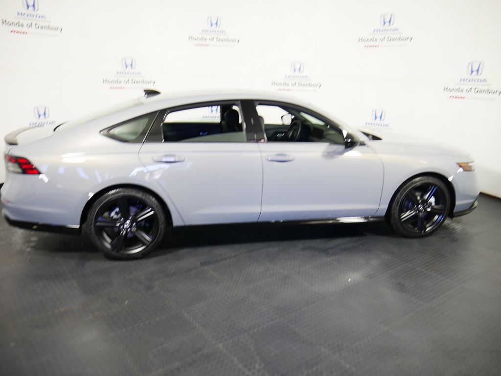 2025 Honda Accord Hybrid Sport-L photo 3