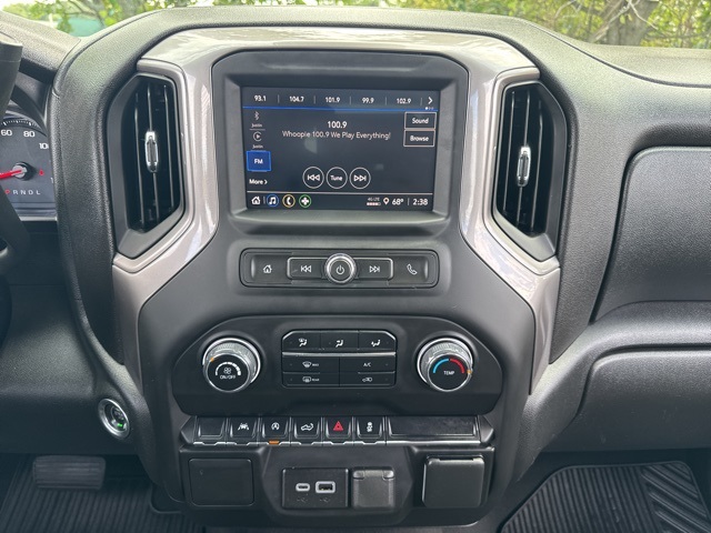 2023 Chevrolet Silverado 1500 Custom photo 28