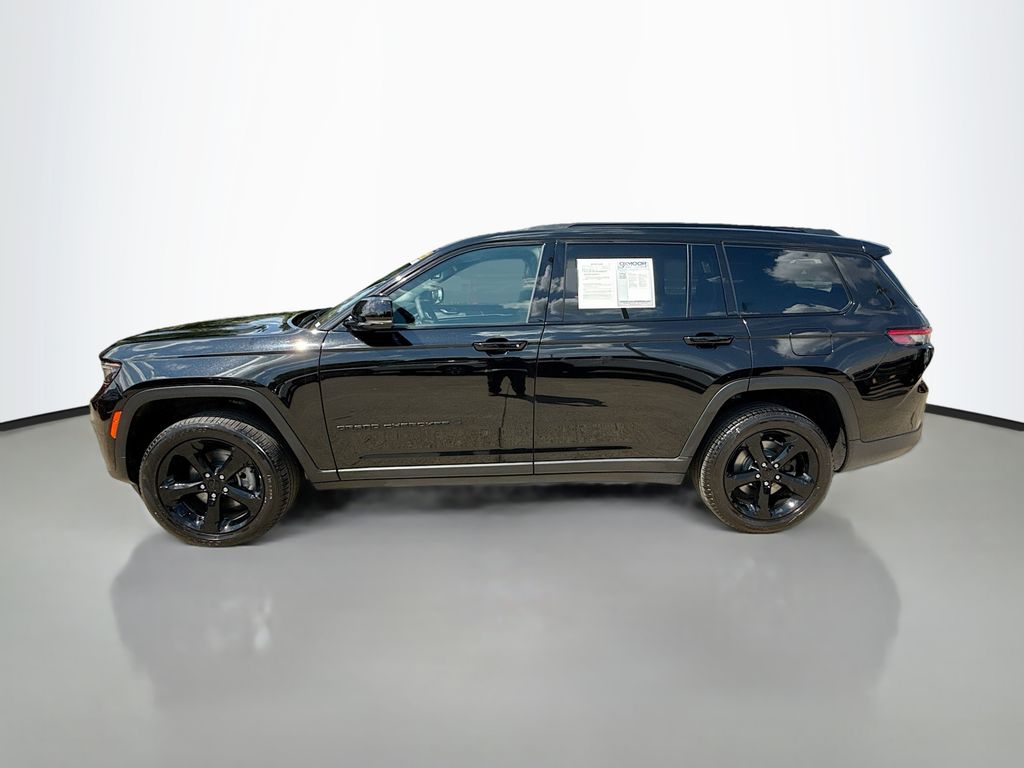 2024 Jeep Grand Cherokee Limited photo 2