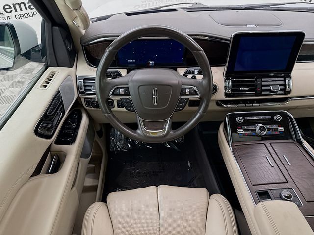 2020 Lincoln Navigator L Reserve photo 24