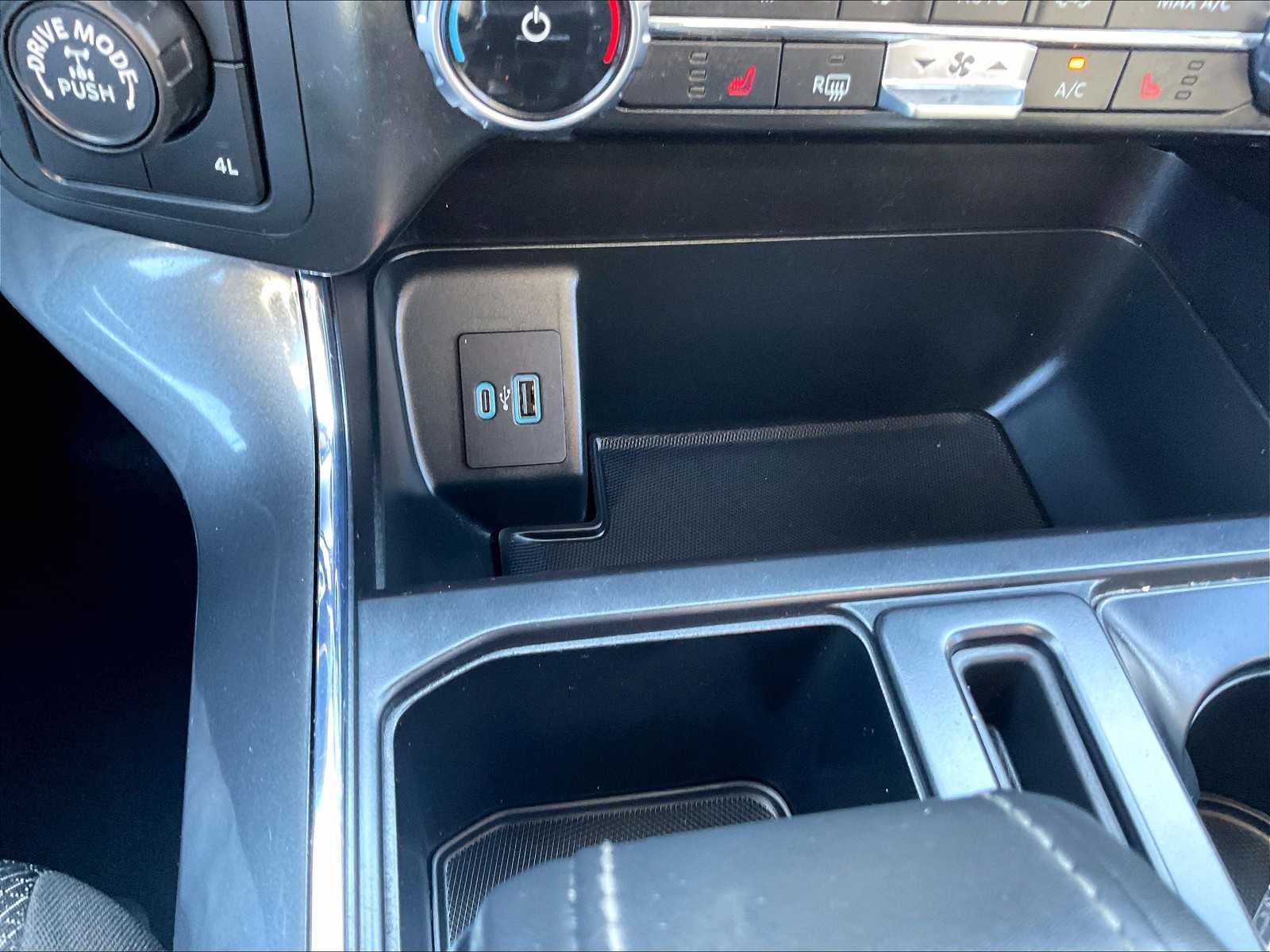 2022 Ford F-150 XLT photo 24